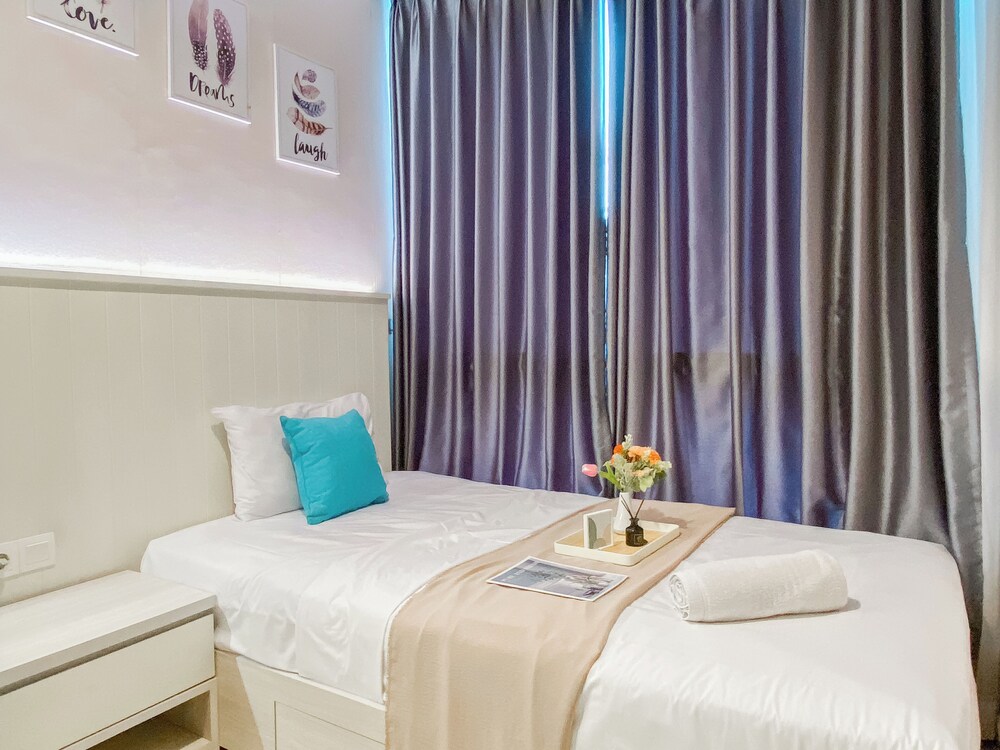 Spacious And Modern 3Br Ciputra World 2 Apartment