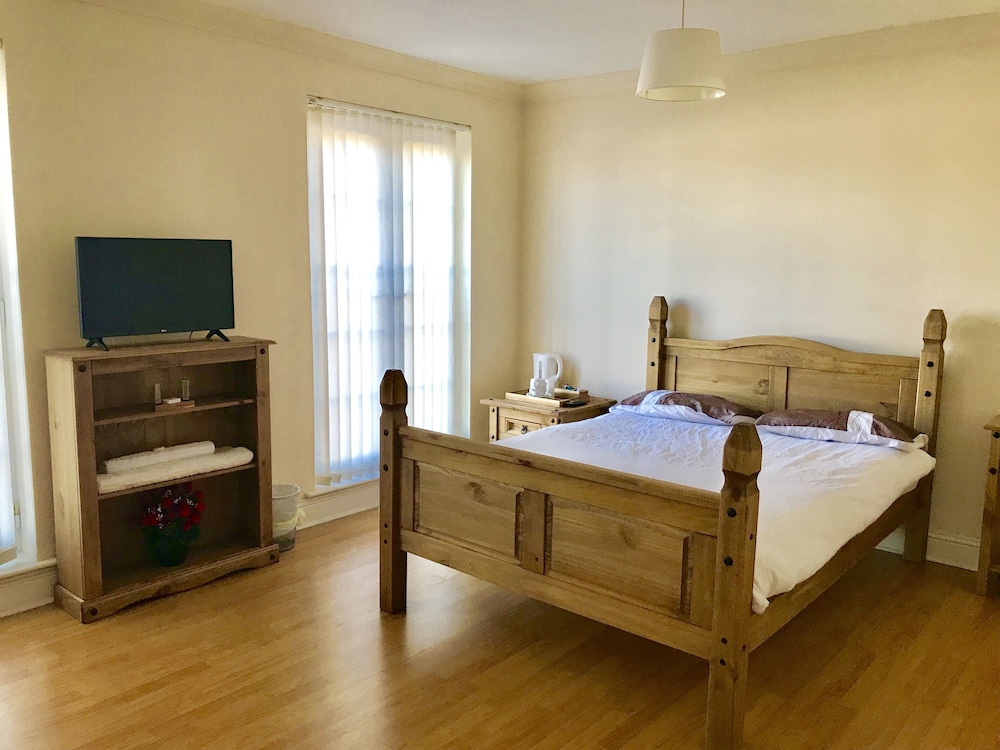 Woodgrove Holiday Homes, Inverness