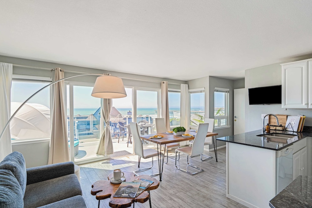 Cayucos Duo 2 Bungalows w/ Views & Lounge Space Pet Friendly