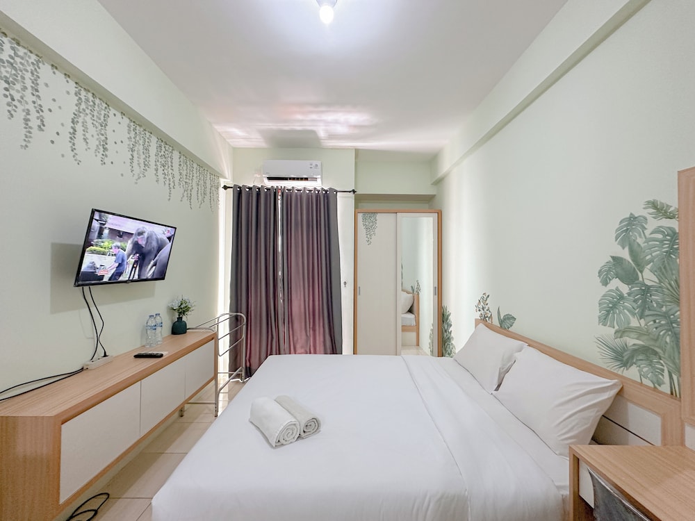 Stunning Comfy Studio Apartment Near Merr At Bale Hinggil