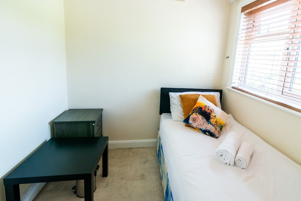4br-7guests-freeparking-garden-wifi view 4