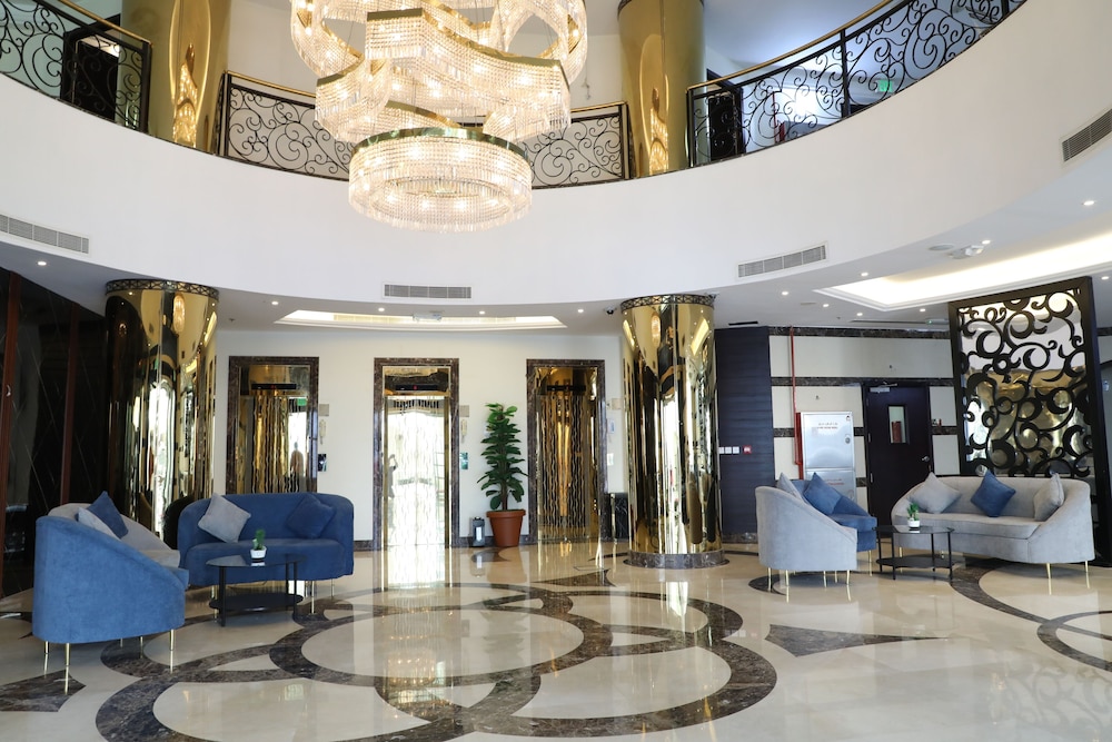 Lobby & Reception
