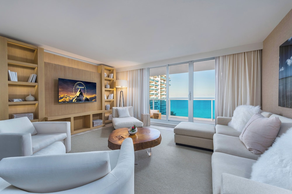 Luxury Vacation Rentals at 1 Hotel & Homes by LRMB