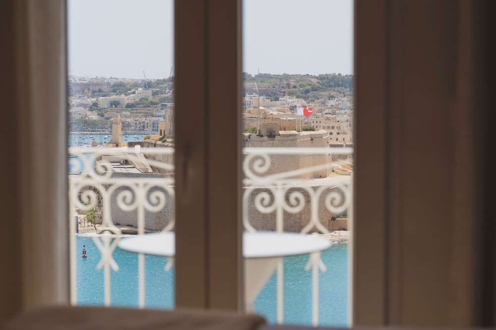 V60 Valletta