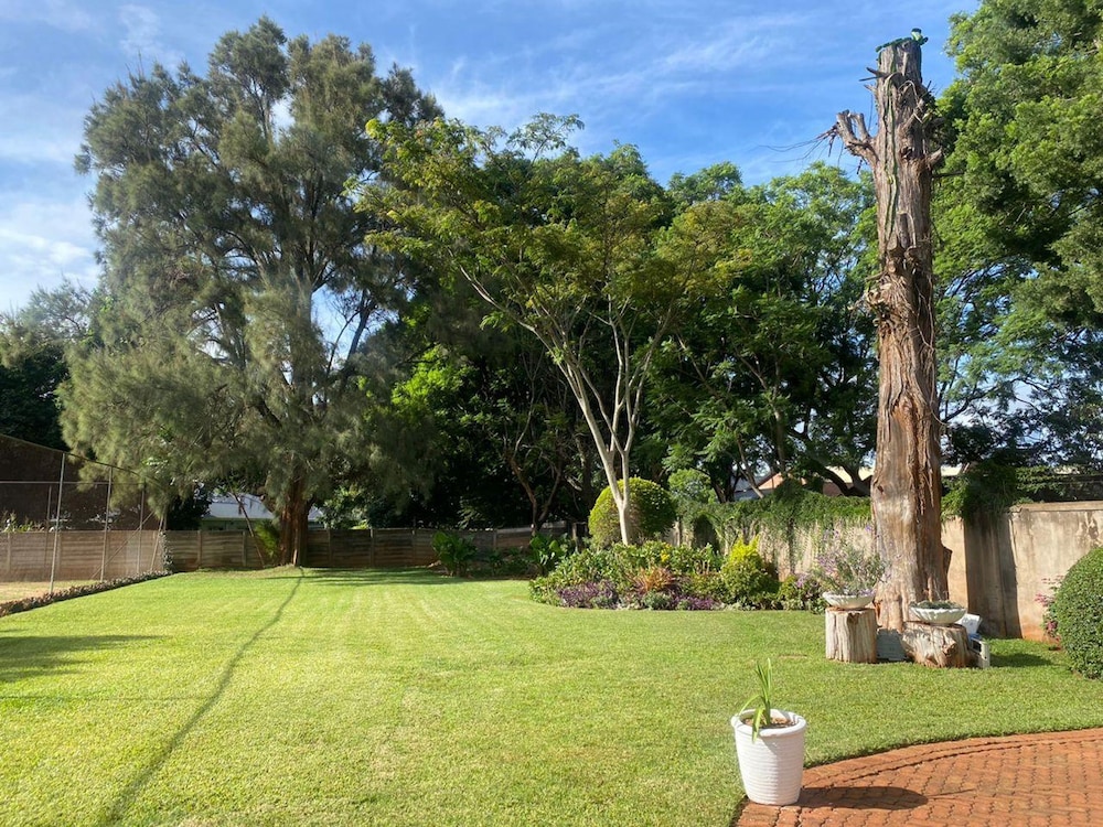 5 bed Villa in the Heart of Vainona - 2282