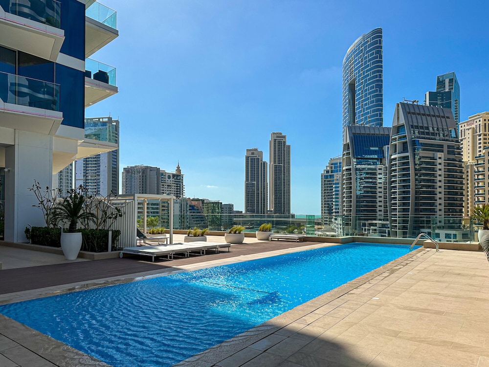 Marco Polo - Stunning 2 BR With Marina Views | Huge Pool & Gym