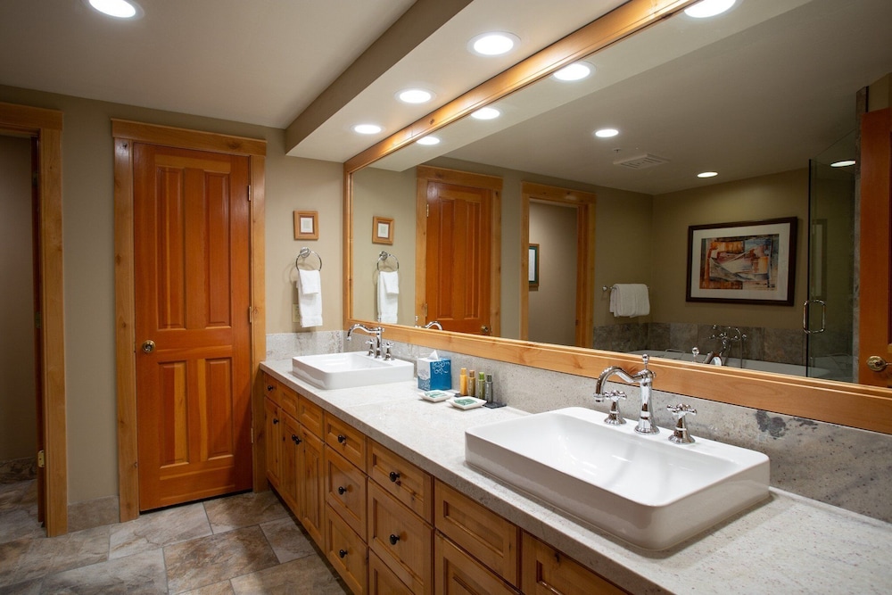 Trail's End Lodge at Deer Valley Resort - Two Bedroom Residence with Spa #101 2 Condo