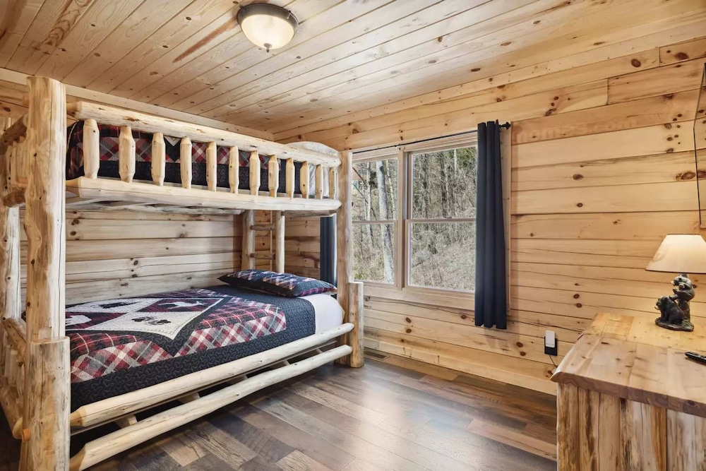 Mystic Cabin in Gatlinburg