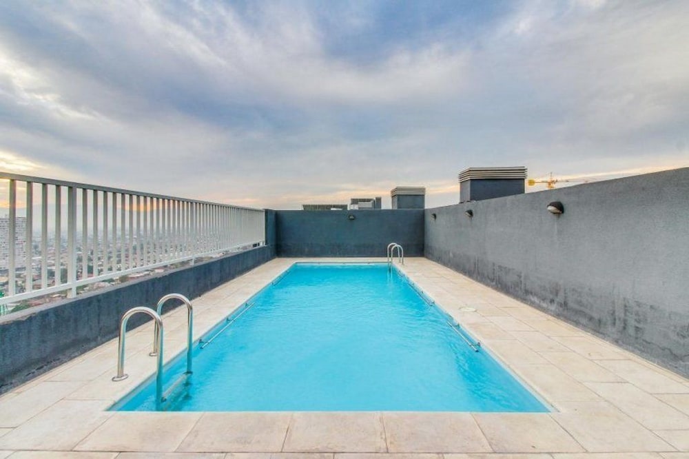 Altos Alameda apartments