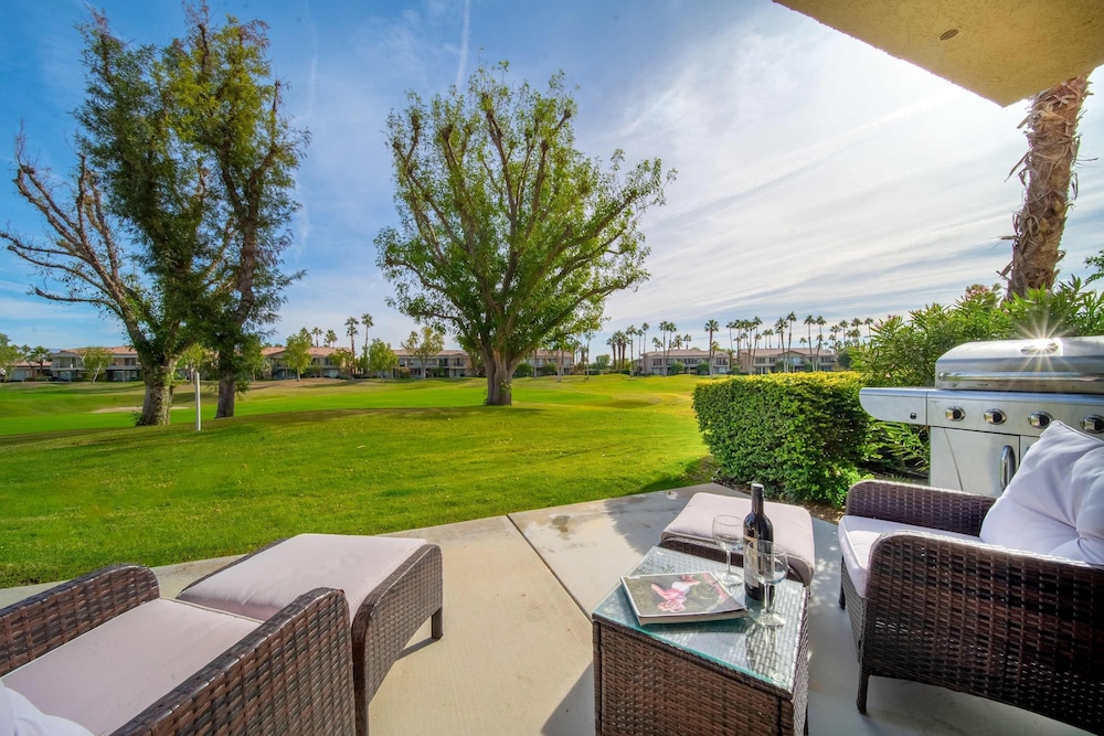 Casa de Vista Fairway View w Pool Spa PGA West