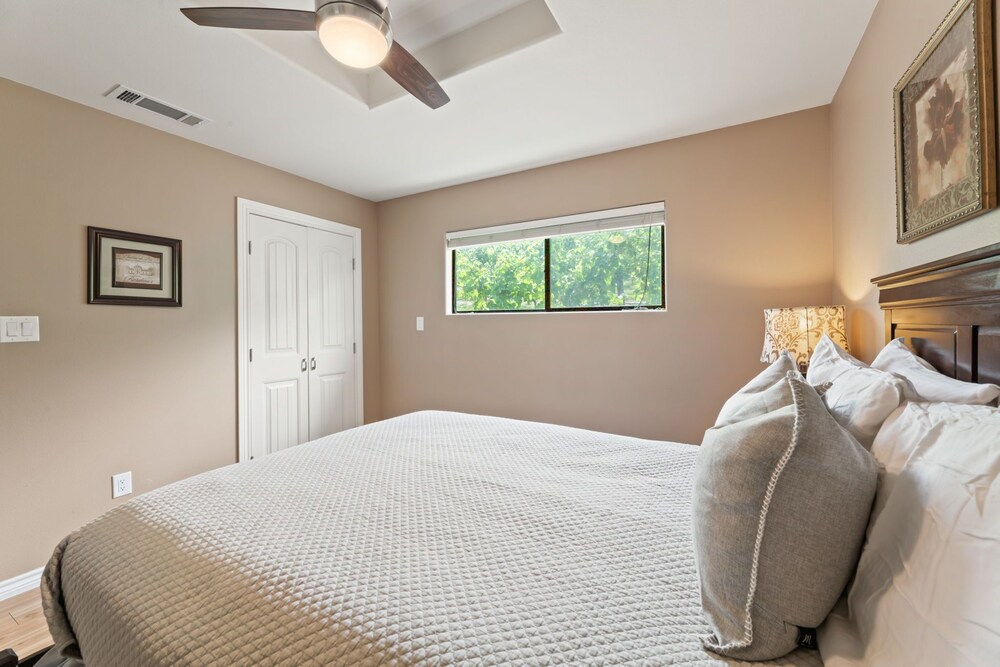 Chardonnay Haus - Unit C