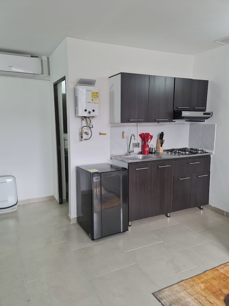 RG33 ApartaSuites
