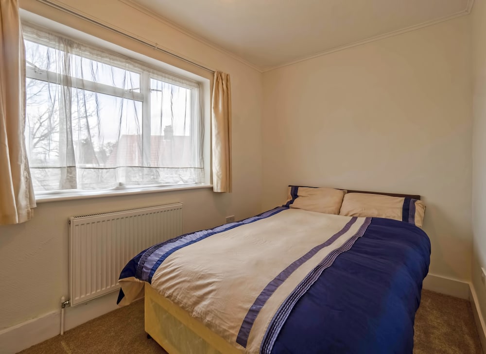2 Bedroom Apt in Residential Locality