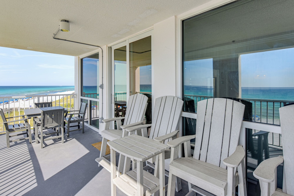 Steps to Beach: Oceanfront w/ Panoramic Gulf Views