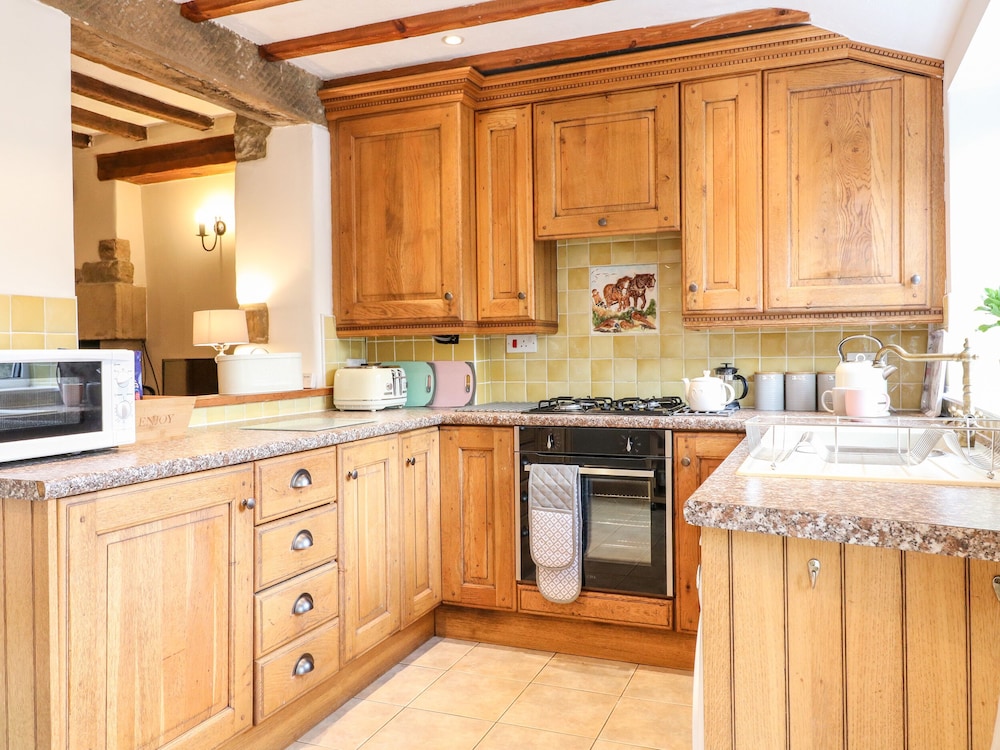 Hallbrook Cottage