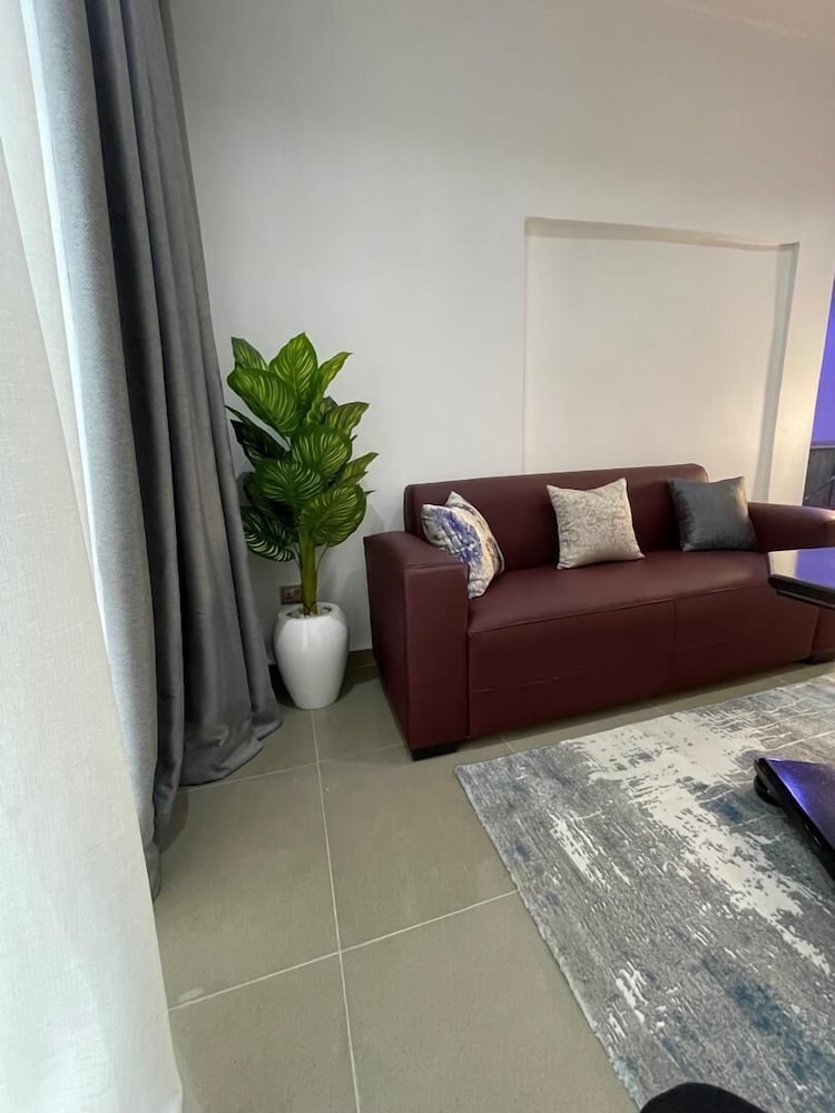 Wine House Apartments