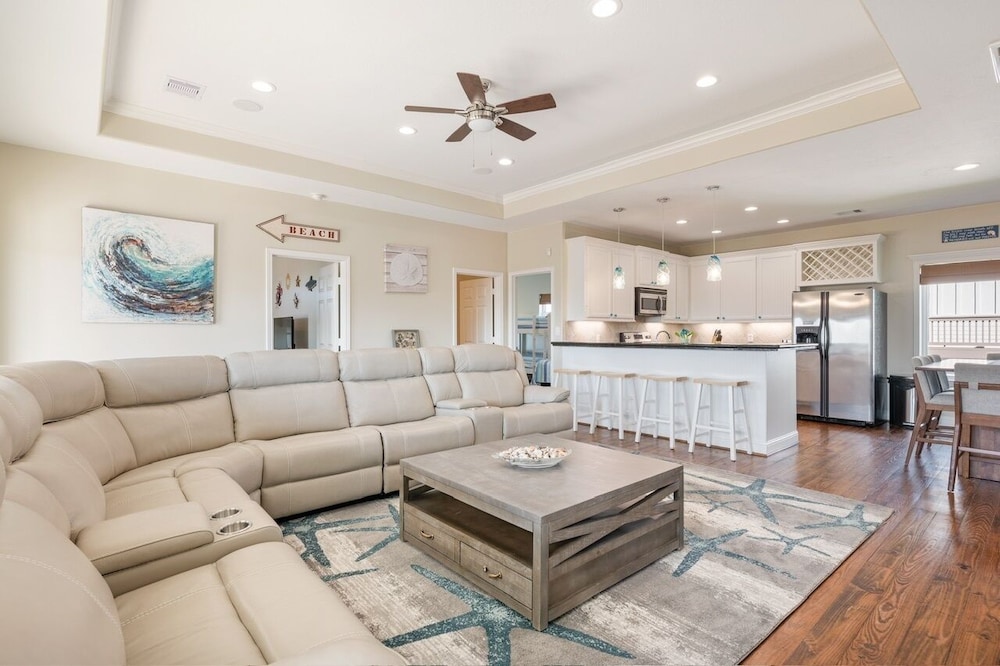 Gulf Winds 3 Bedroom Home