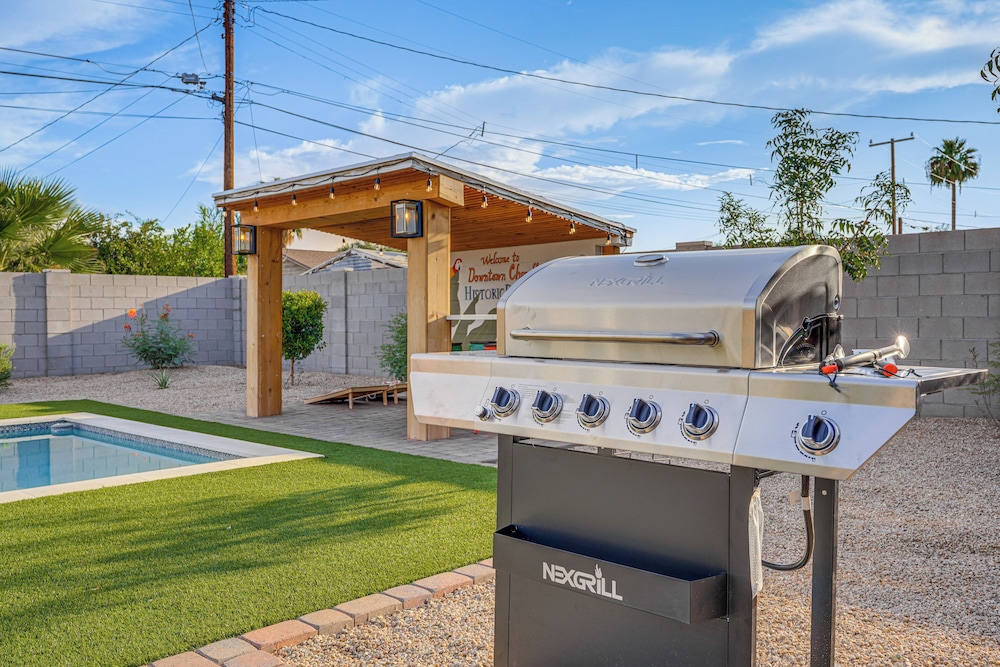 Chandler Home 7 Blocks to Dtwn w/ Backyard Oasis!
