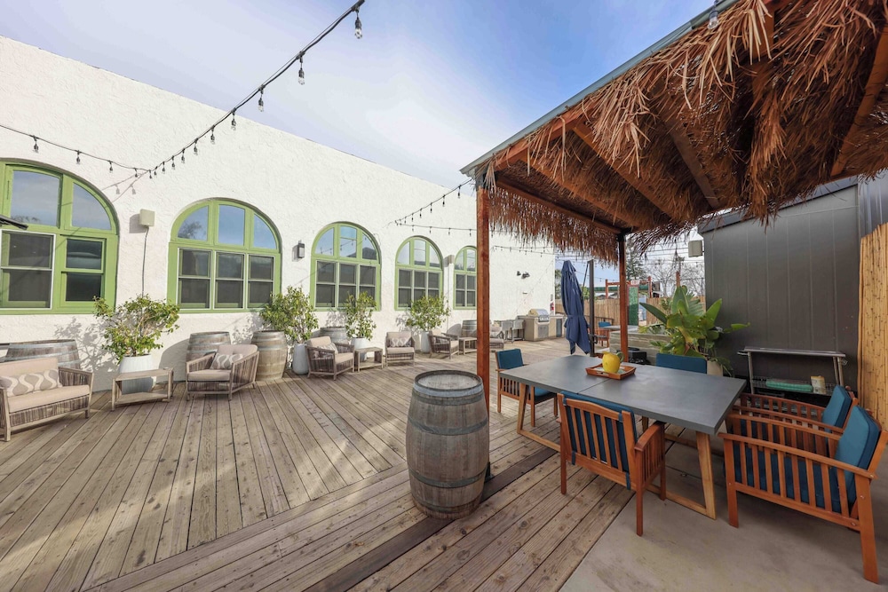 6BR Sanctuary