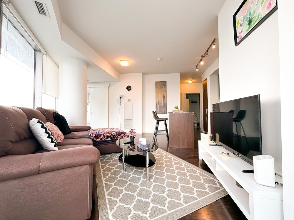 Luxury 2 Bedroom Lakeview-2
