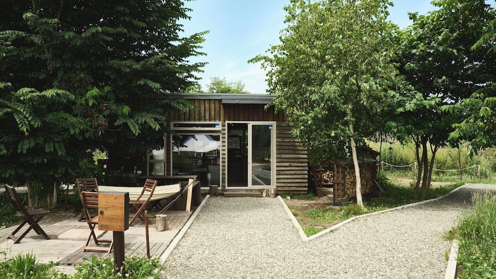 Yoichi Vineyard Glamping view 2