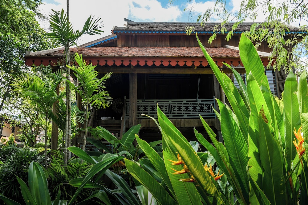 PHUM KHMER LODGE