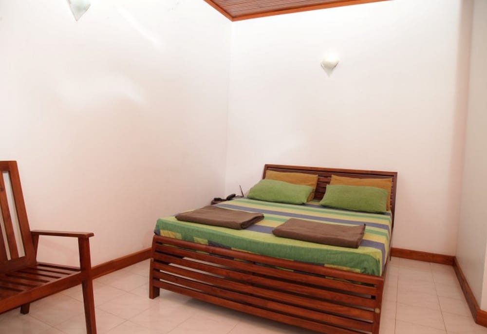 AA Circuit bungalow