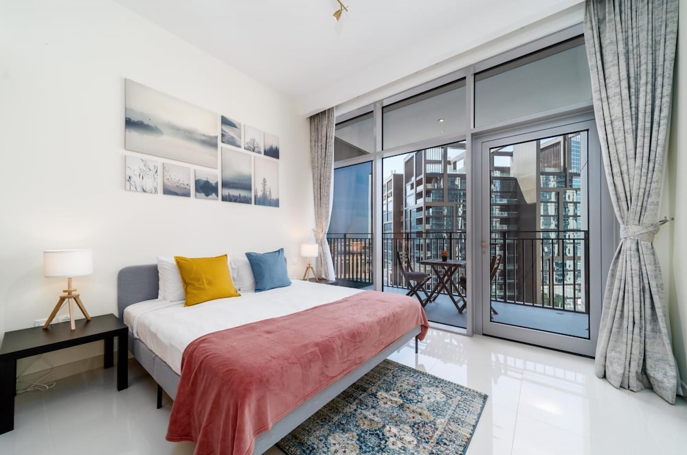 1BR Apt Brand New Spectacular Views Downtown