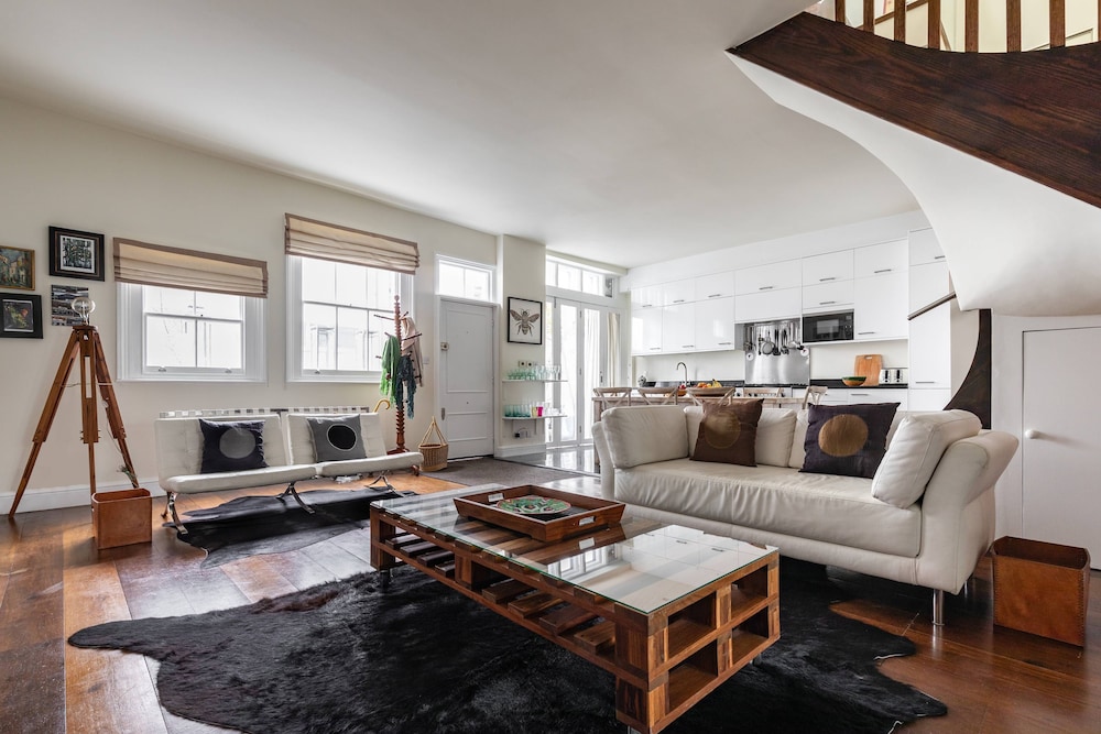 Codrington Mews III by Onefinestay