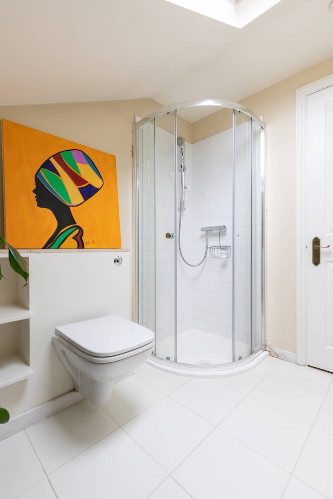 Poplar Grove II by Onefinestay