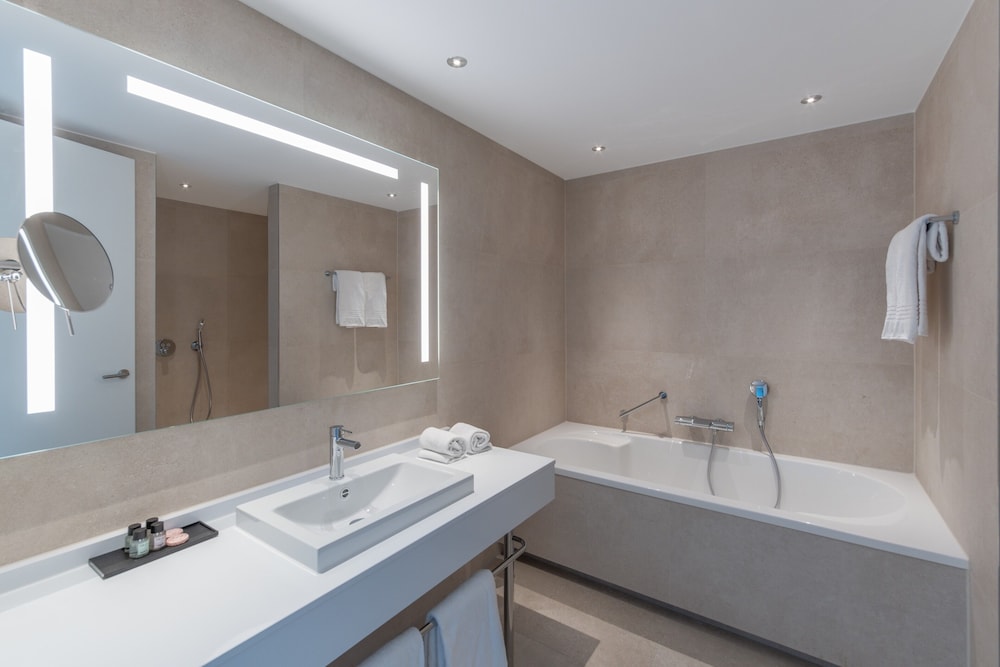 Hoofddorp Vacations - Van der Valk Hotel Schiphol - Property Image 13