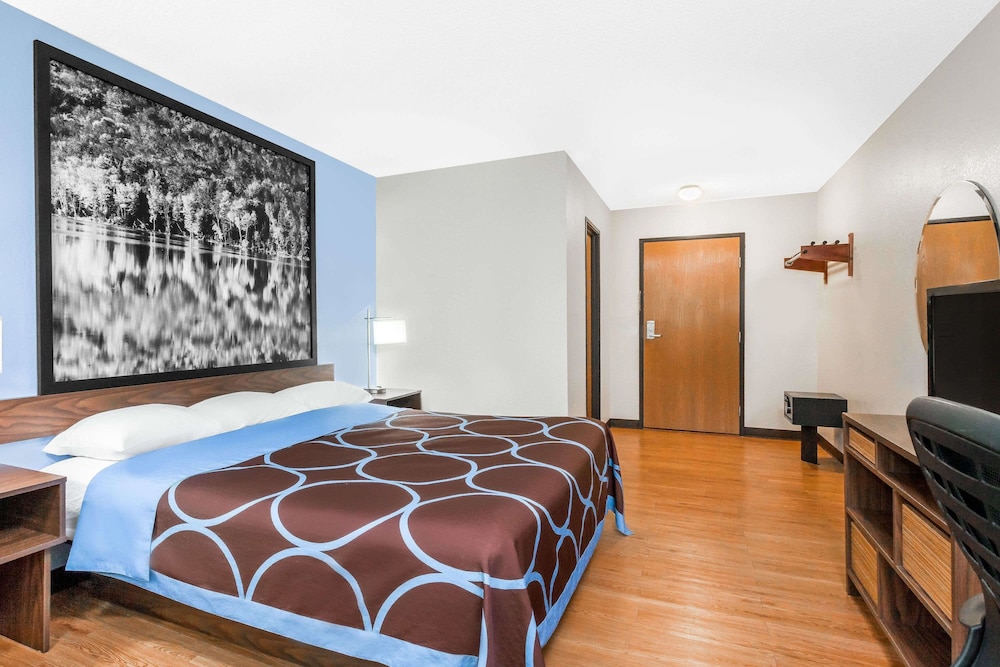 Super 8 by Wyndham Oneonta/Cooperstown view 4
