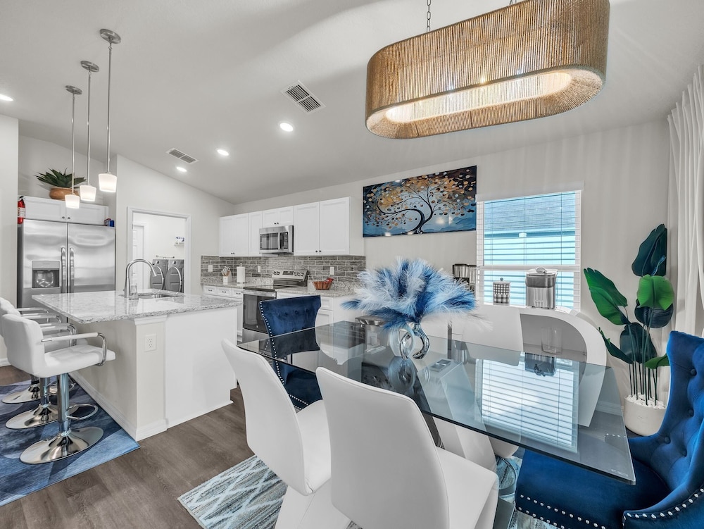 Bright & Charming 4br Home In Ocala 4 Bedroom Home