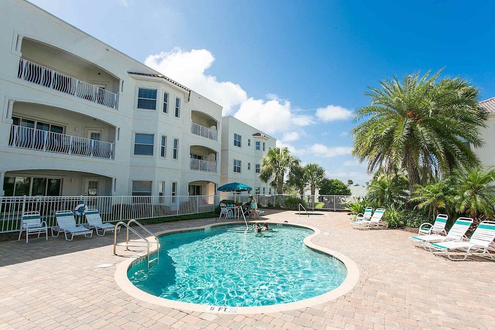 Beachfront Bliss: St. Augustine 2BD Luxury