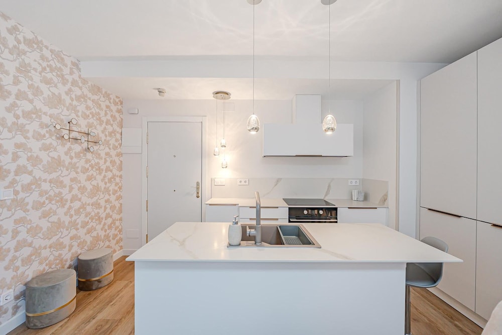 Colon 904 in Madrid With 1 Bedrooms and 1 Bathrooms