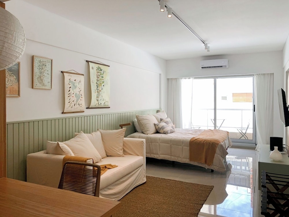Ayres Suites Moreno