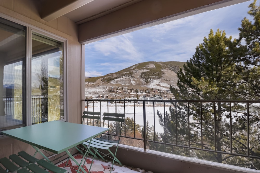 317 Lodge At Lake Dillon 1 Bedroom Condo