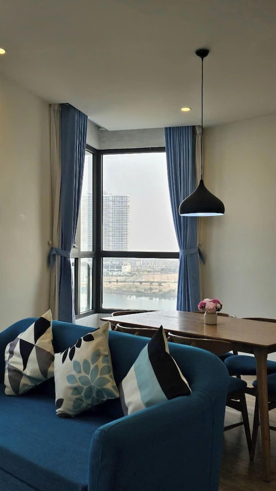 Angela House Ha Long