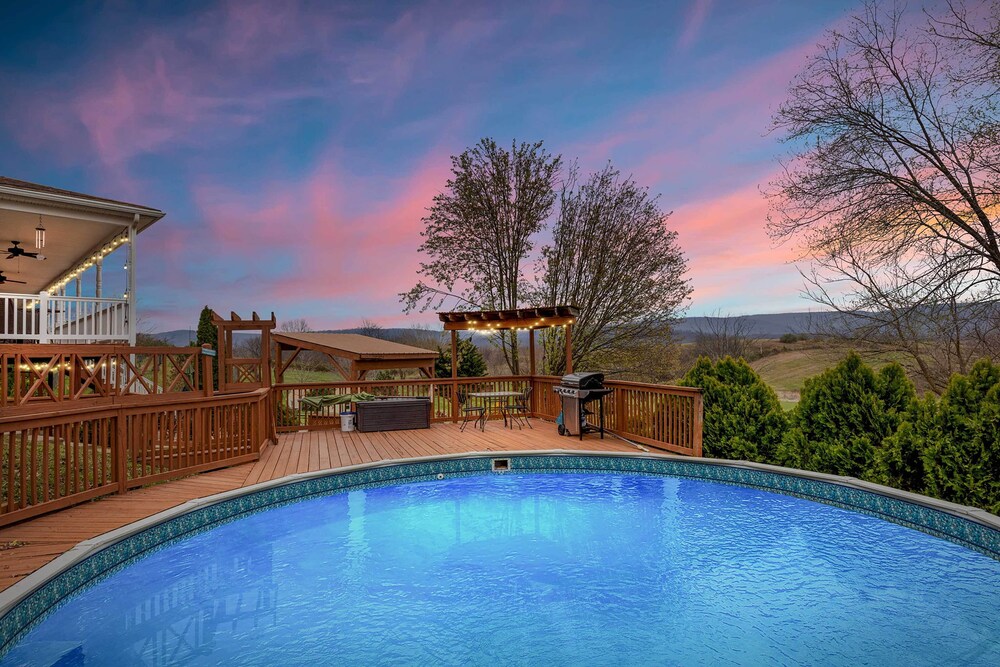 Stunning Former Winery w/ Pool & Mtn Views! view 4