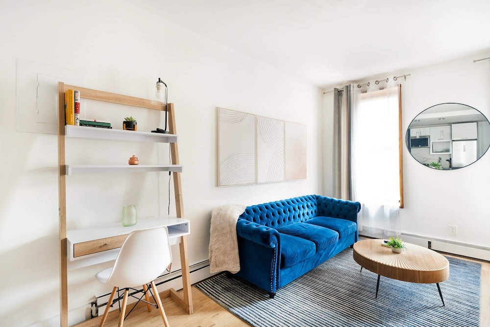 1597 New York Apt