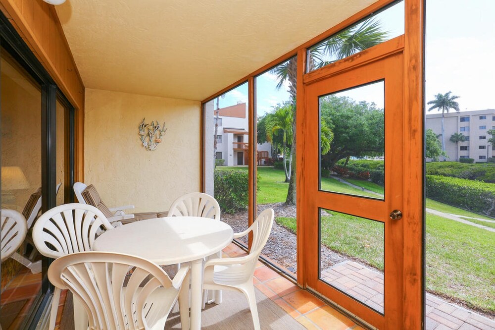 Cove II 414F 2 Bedroom Condo By Midnight Cove II