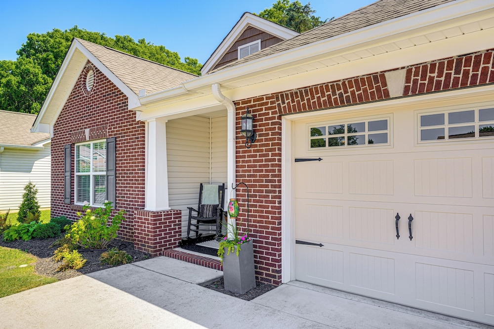 Private Patio: Residential Condo in Cleveland!