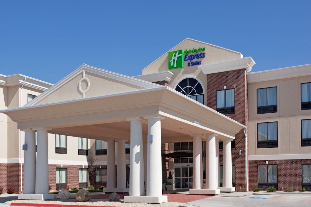 Buffalo Vacations - Holiday Inn Express  Suites Buffalo, an IHG Hotel - Property Image 1