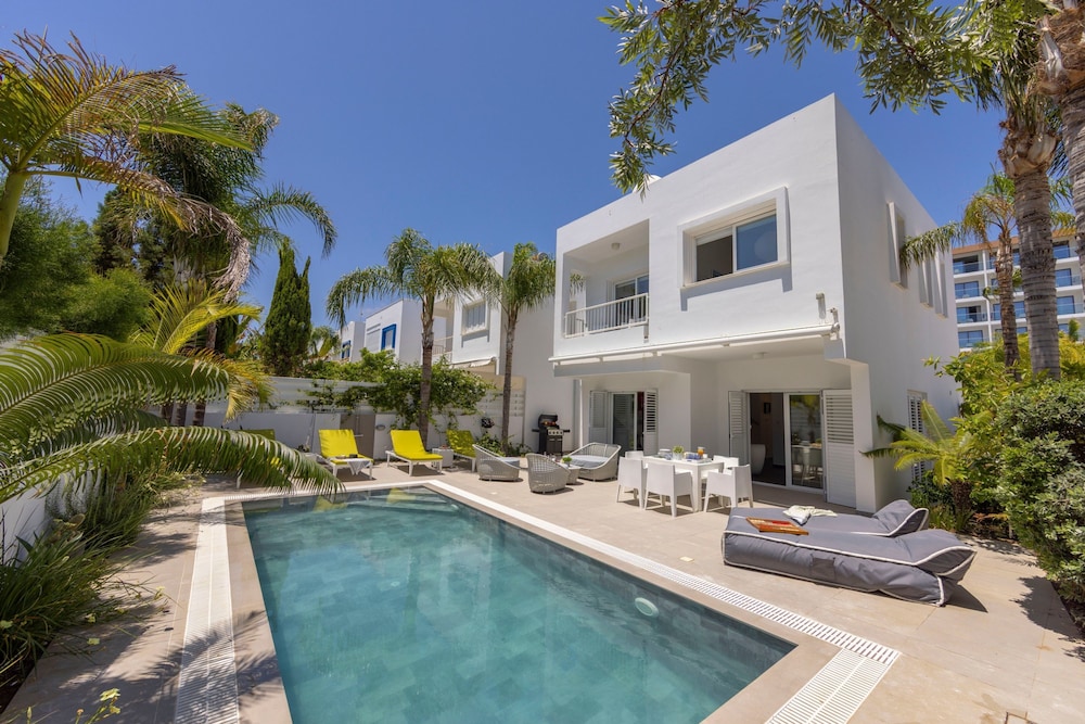 Protaras Narcissos Seaside Villa 16