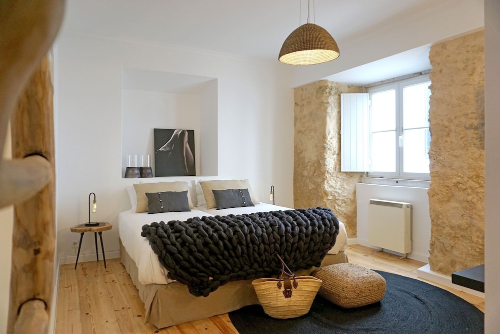 Sonel Investe Anjos Boutique Apartments