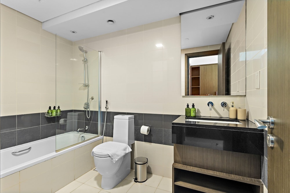 Lofts West Tower - 404 1BD
