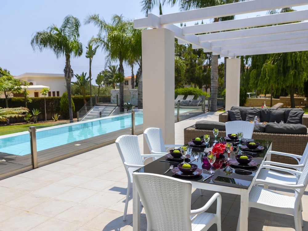 Protaras Villa Oscar Domain 4A