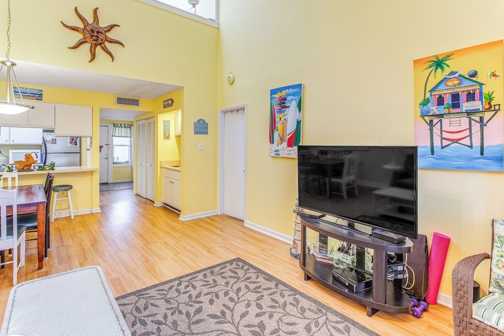 < 1/2 Mi to the Sand! Myrtle Beach Family Condo