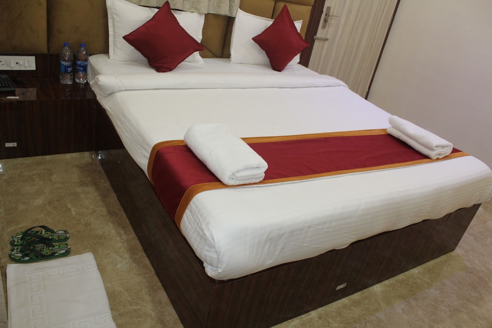 Hotel MJR - Free Pickup and Drop Temple, Sea Beach & Puri Railway Station
