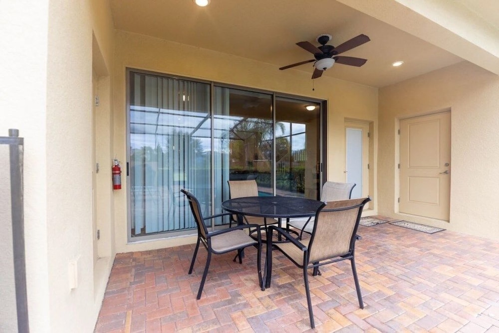 Family-friendly 5br Retreat Splash Pool + Resort Amenities + No Rear Neighbors 5 Bedroom Townhouse